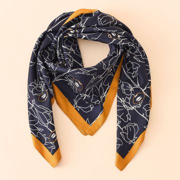 春夏季新款正方形格子方巾线条印花装饰仿真丝丝巾围巾