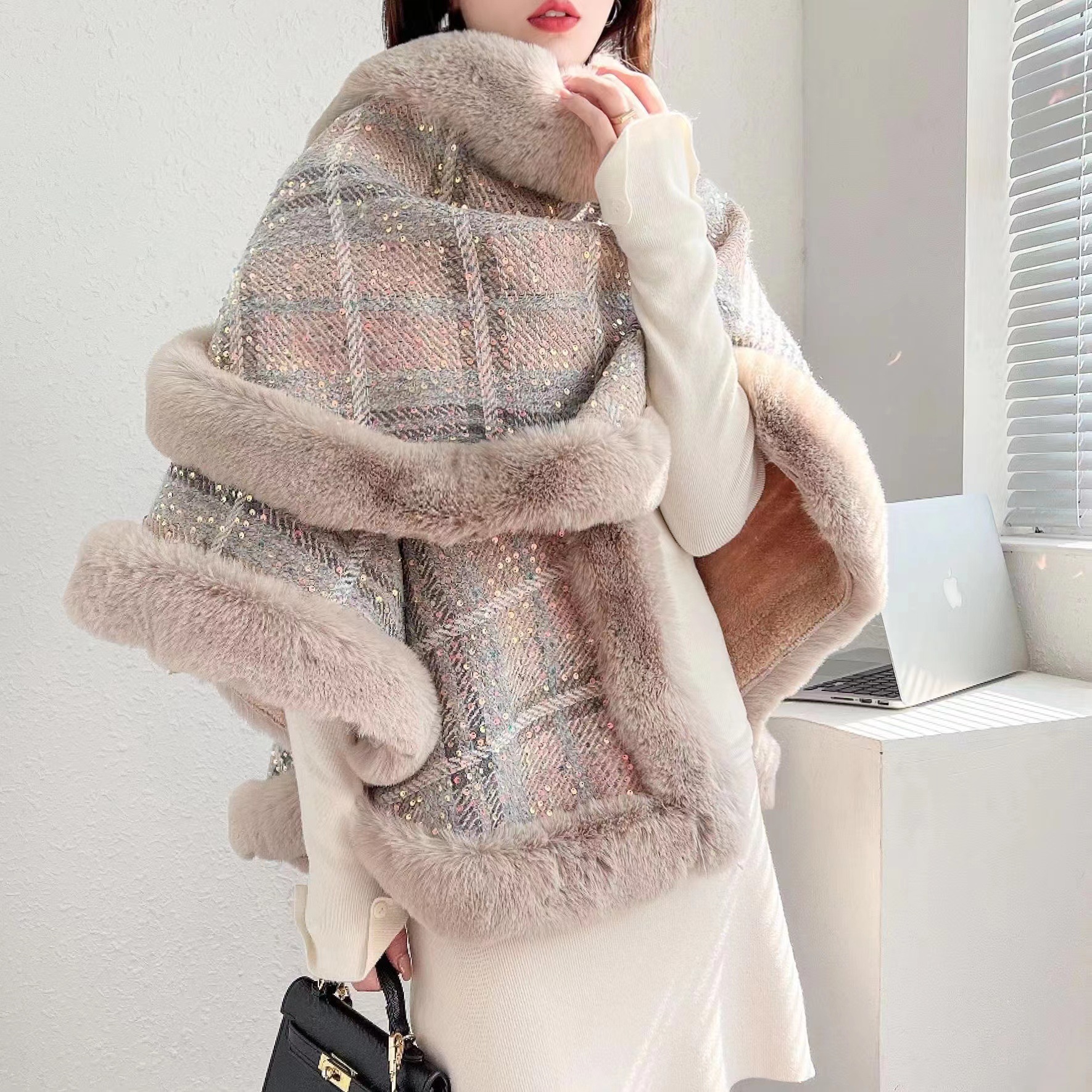 Autumn and Winter New Fleece-Lined Thickened Knitting Shawl Cape Fur Collar Coat Loose and Warm Plaid Outer Cloak