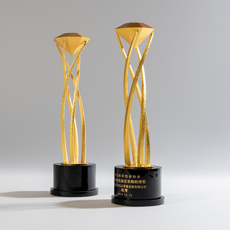 金属奖杯造型定制