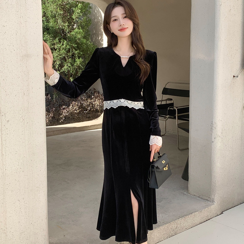 金丝绒连衣裙女2024春装新款蕾丝花边长袖中长裙8096-阿里巴巴