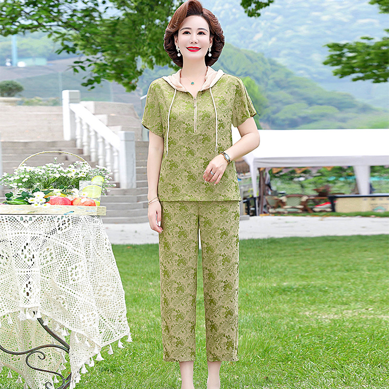 Middle-Aged and Elderly Women's Clothing Fashionable Short Sleeve Two-Piece Set 2024 New Top Middle-Aged Mom Summer Clothes Top Fashion Suit