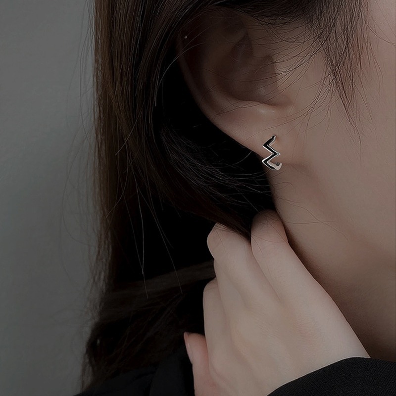 黑色闪电耳圈甜酷潮流中性风520心跳的频率耳扣个性黑折线小耳环