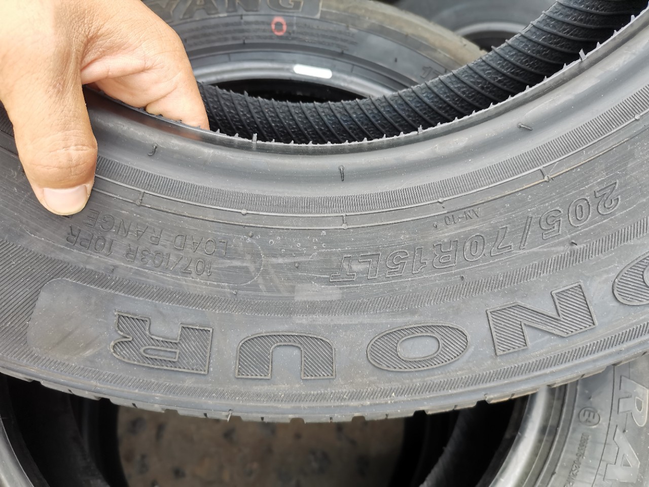 奥诺轮胎205/70r15lt 10pr 十层加厚重 适配福田/金杯海狮 商务车