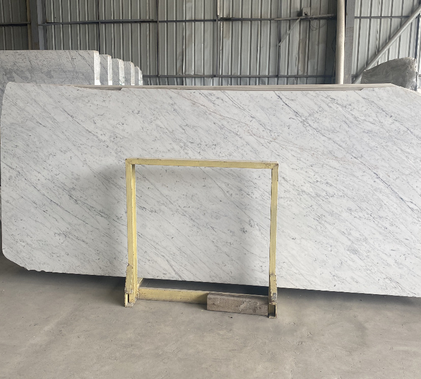 云浮天然石材简约别墅电视背景墙身卡拉拉白中花白大板浴室台面