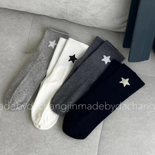 五角星图案中筒袜爆款高品质女袜黑色白色灰色