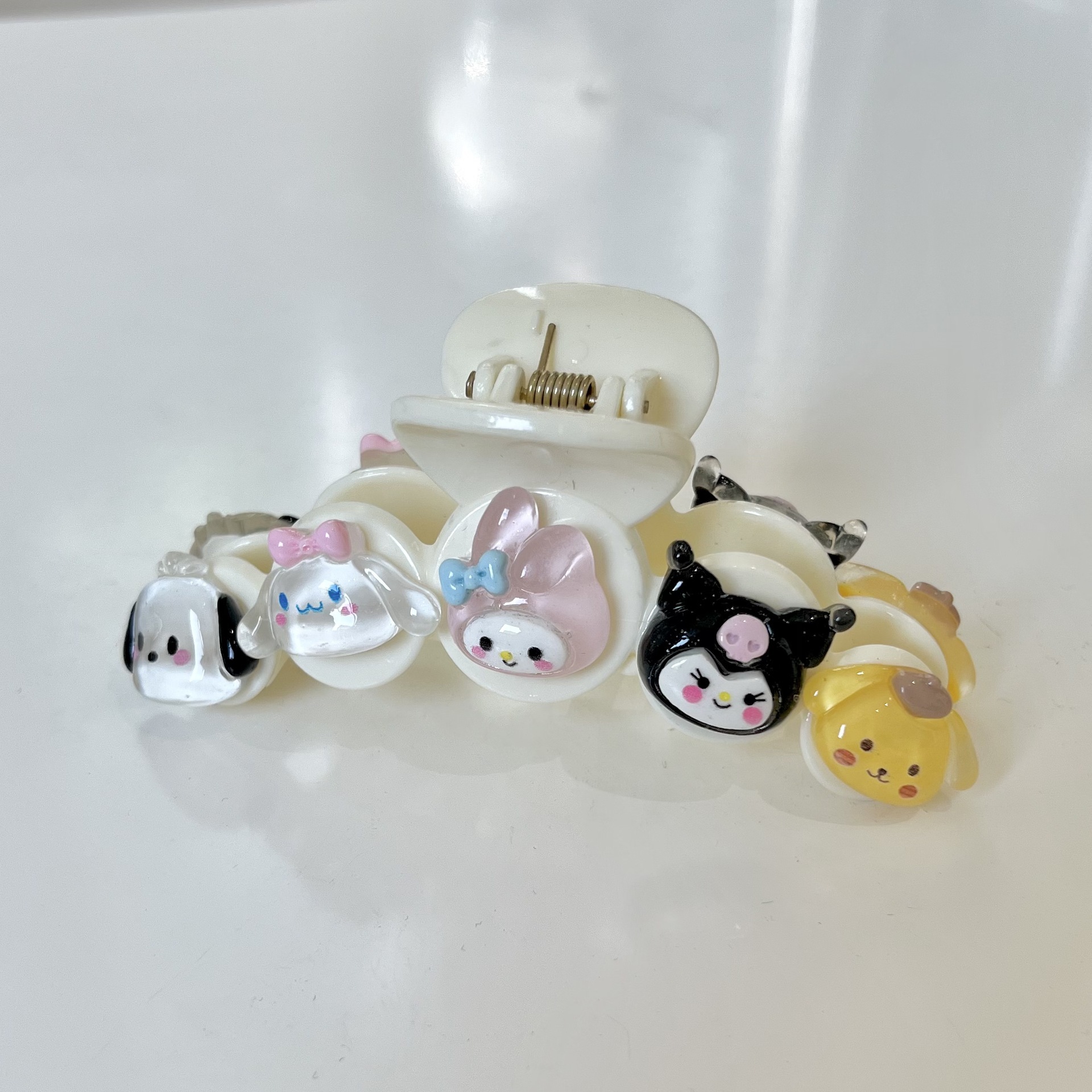 Cute Sanrio Barrettes 2023 New Internet Celebrity Large Grip Female Head Updo Shark Clip Hair Clip Headdress