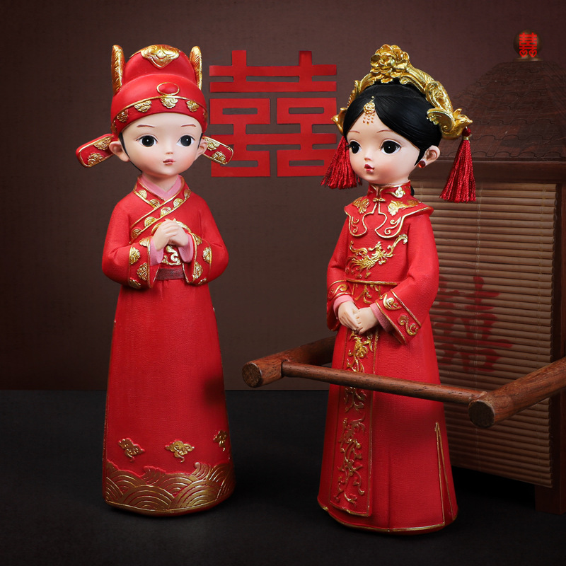 Bridegroom and Bride Series Decoration Chinese Wedding Resin Crafts Decoration Decoration for Free Couple Creative Wedding Gifts