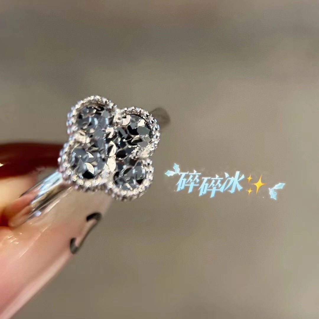 韩版新款碎冰冰开口幸运草戒指银色金色开口调节女直播网红爆款