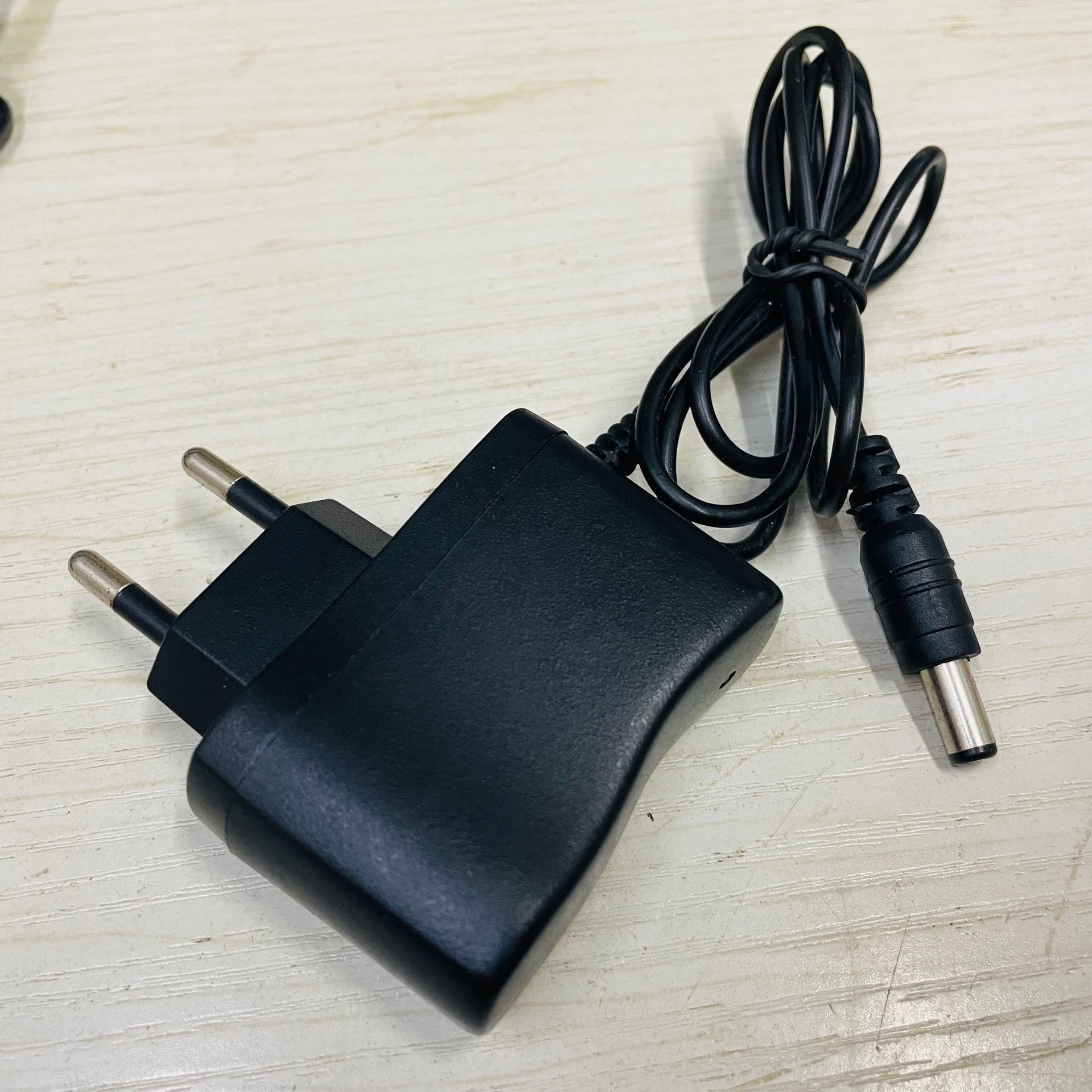 5直充充电器 dc3.5圆孔带线充电头 5.5mm带指示灯