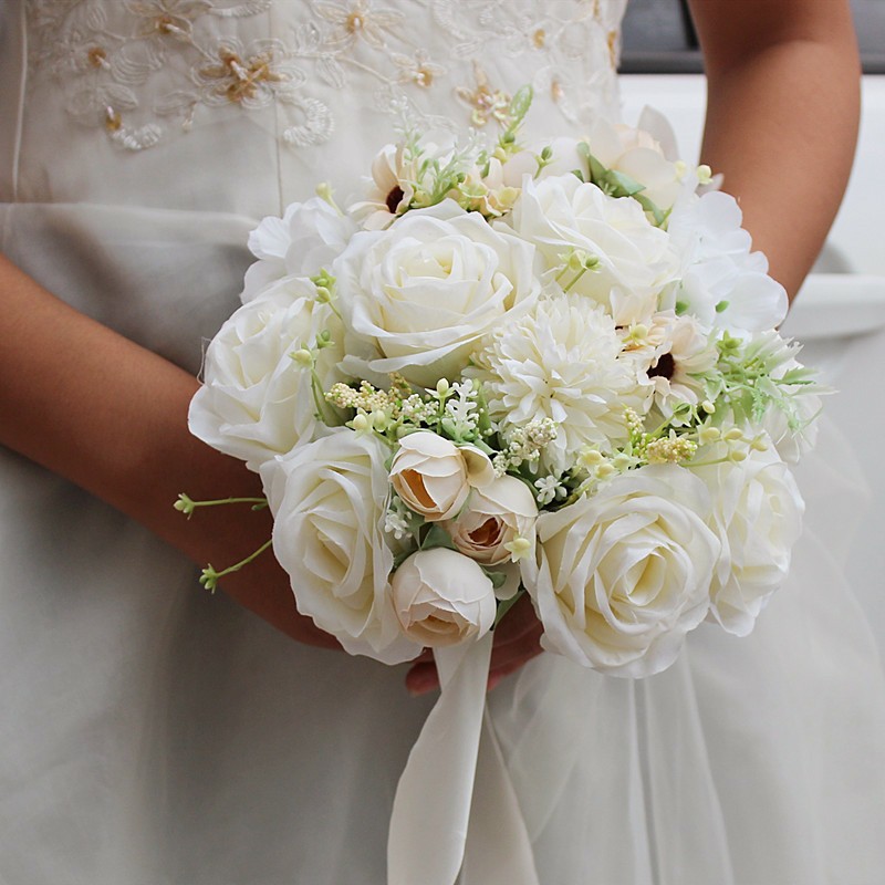 2020中式opp袋玫瑰婚纱照白色秀禾服鲜花圆球形新娘手捧花仿真花