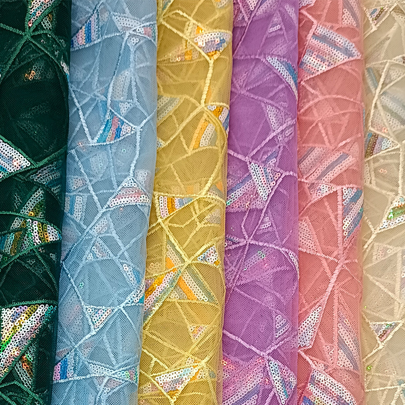 幻彩多色珠片刺绣面料 多色 舞台亮片连衣裙晶片绣花布料-阿里巴巴