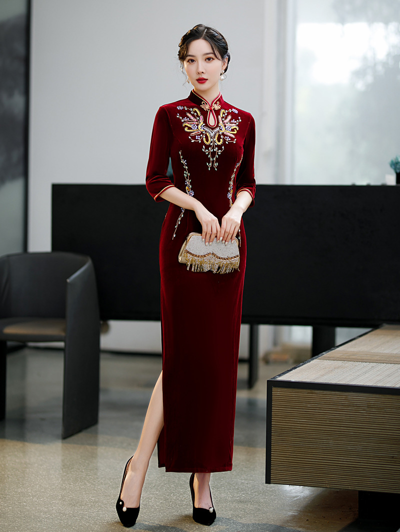 秋冬女装 2021年潮流 走秀礼仪旗袍连衣裙长款妈妈装婚宴礼服批发