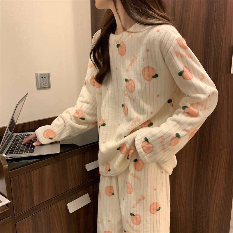 2023 Autumn and Winter New Coral Fleece Flannel Warm Home Wear Cute Pajamas Fashion Loose Two-Piece Suit Women