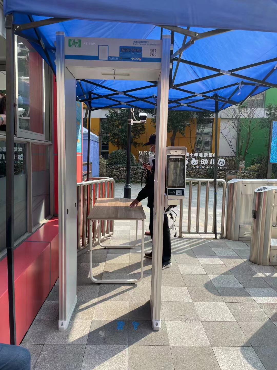 酒店测温安检门 饭店食堂酒吧测温门 红外线热成像自动测温安检门