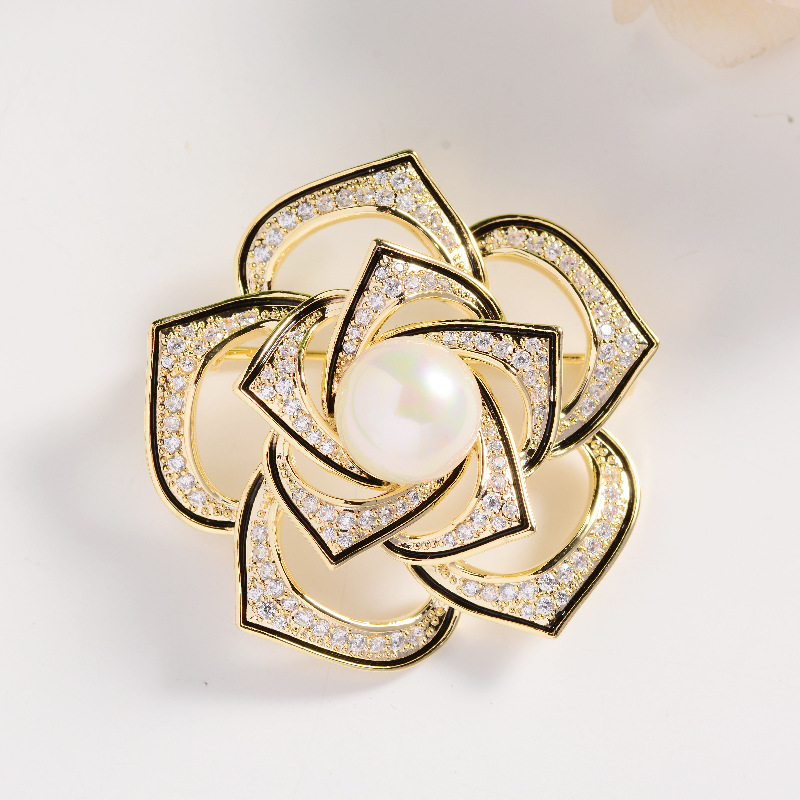 韩版小香风锆石山茶花胸针优雅气质花卉衣饰别针西服外套配饰胸花