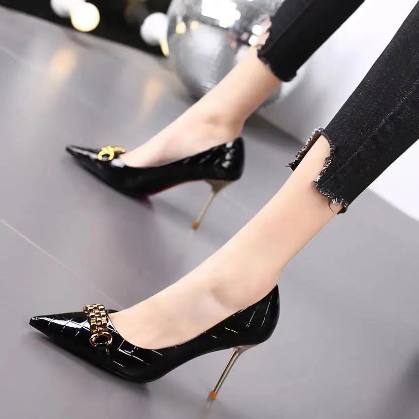 批发名媛轻奢漆皮高跟鞋女神范夏季年春新款尖头细跟白领工作单鞋