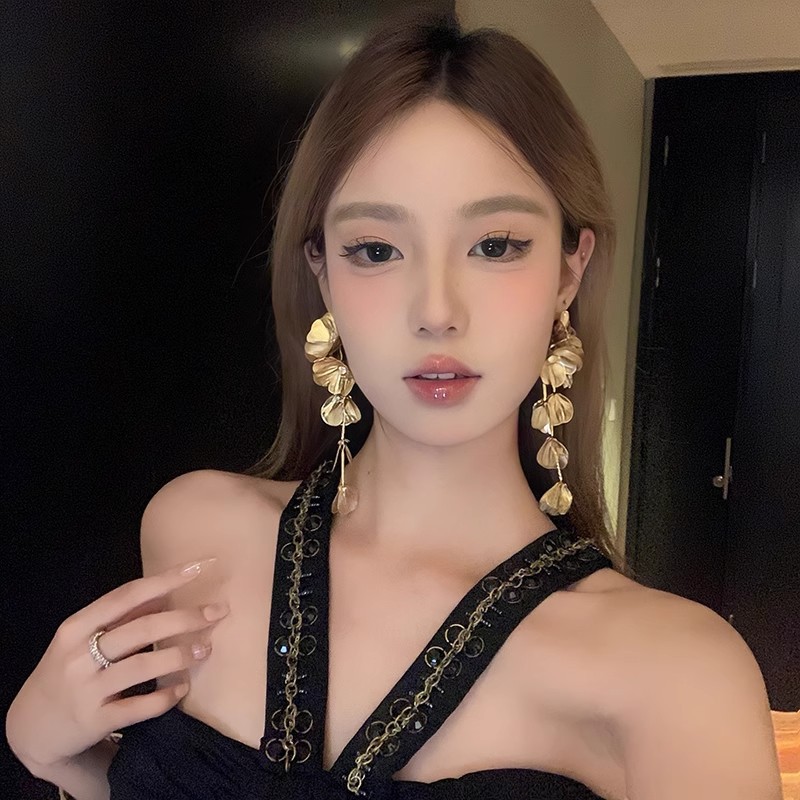 high-grade french style golden flower tassel unique earrings women‘s light luxury beautiful earrings earrings exaggerated face-looking small