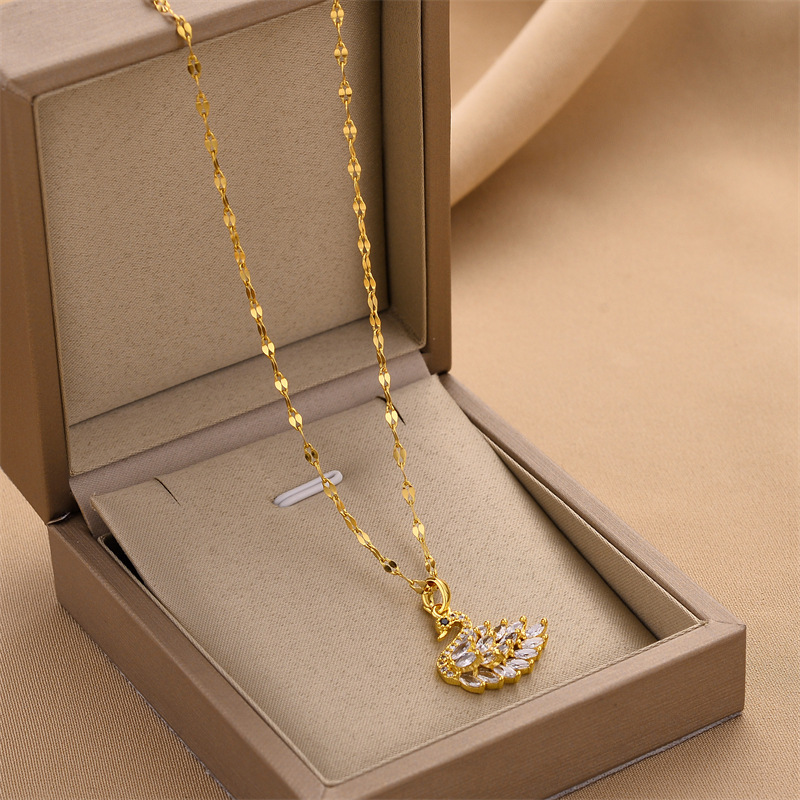 South Korea Dongdaemun Zircon with Diamond Swan Pendant Titanium Steel Necklace Female Special-Interest Design Color Retention Ornament Supply Wholesale