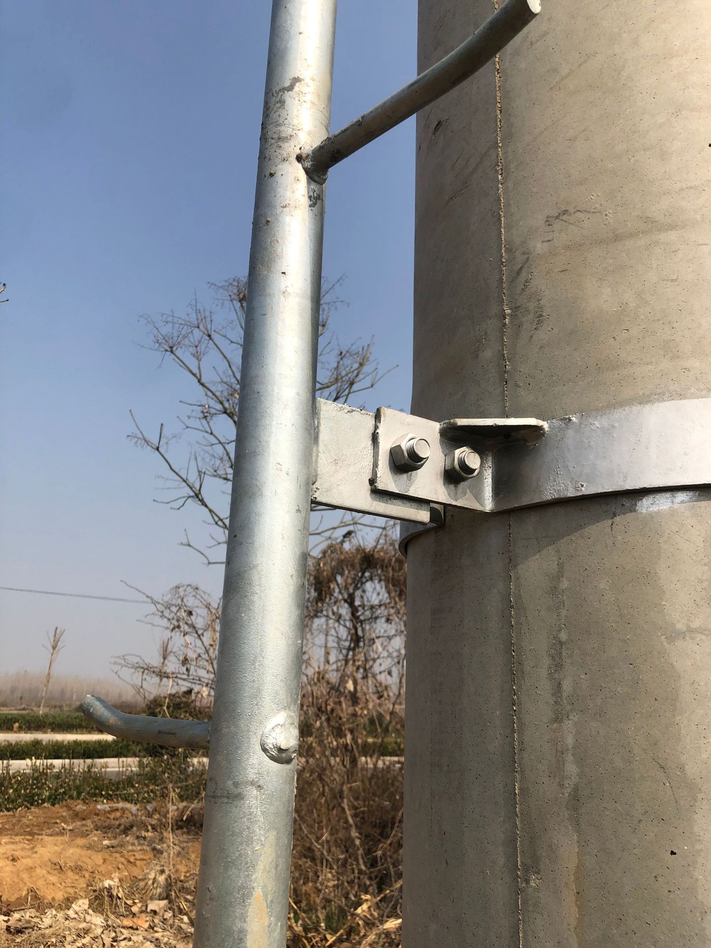 电力线路焊接方管爬梯