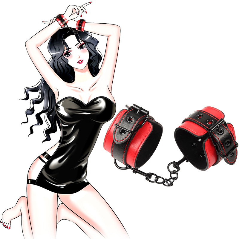 成人情趣用品 束缚另类玩具 黑铆钉手铐脚铐sm捆绑调教性用品批发