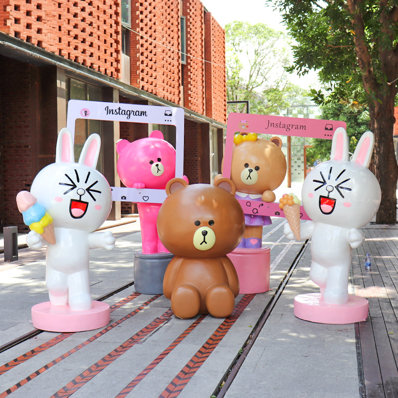 户外大型卡通布朗熊玻璃钢雕塑商场奶茶店可妮兔网红拍照打卡摆件