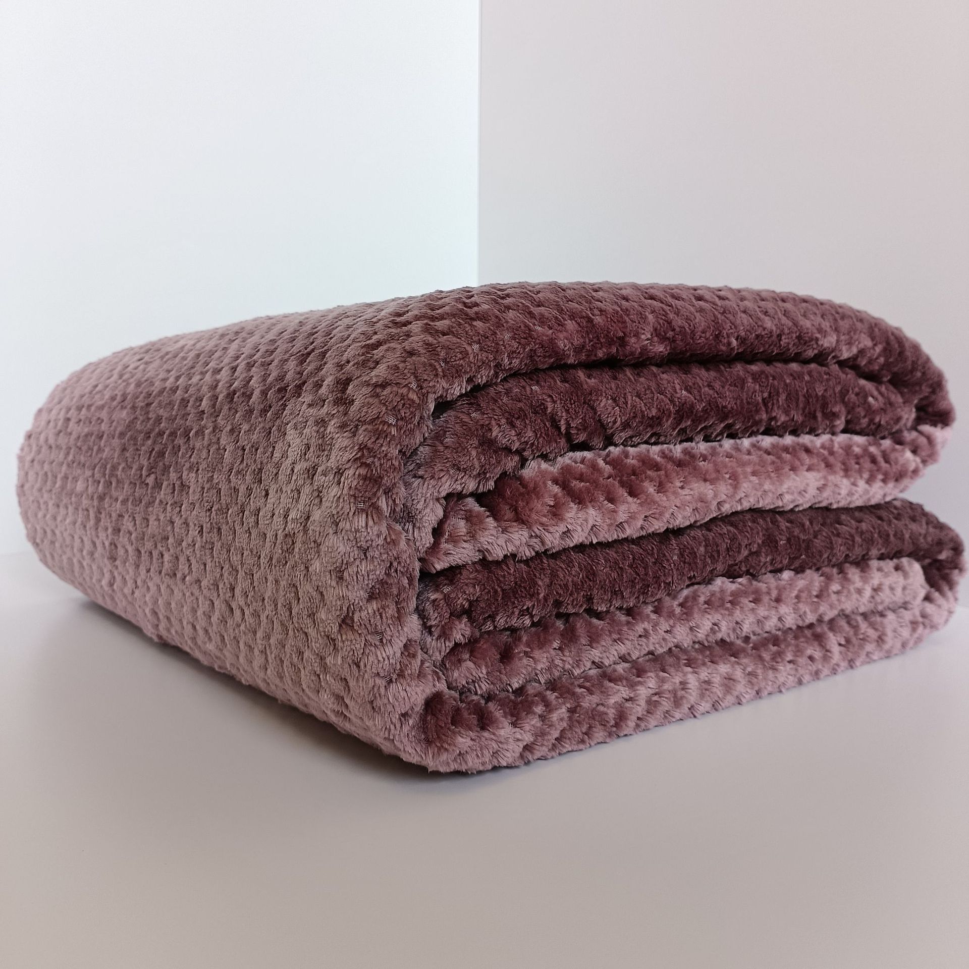 菠萝格网眼法兰绒毛毯珊瑚绒盖毯沙发毯办公单人午休毯空调毯子