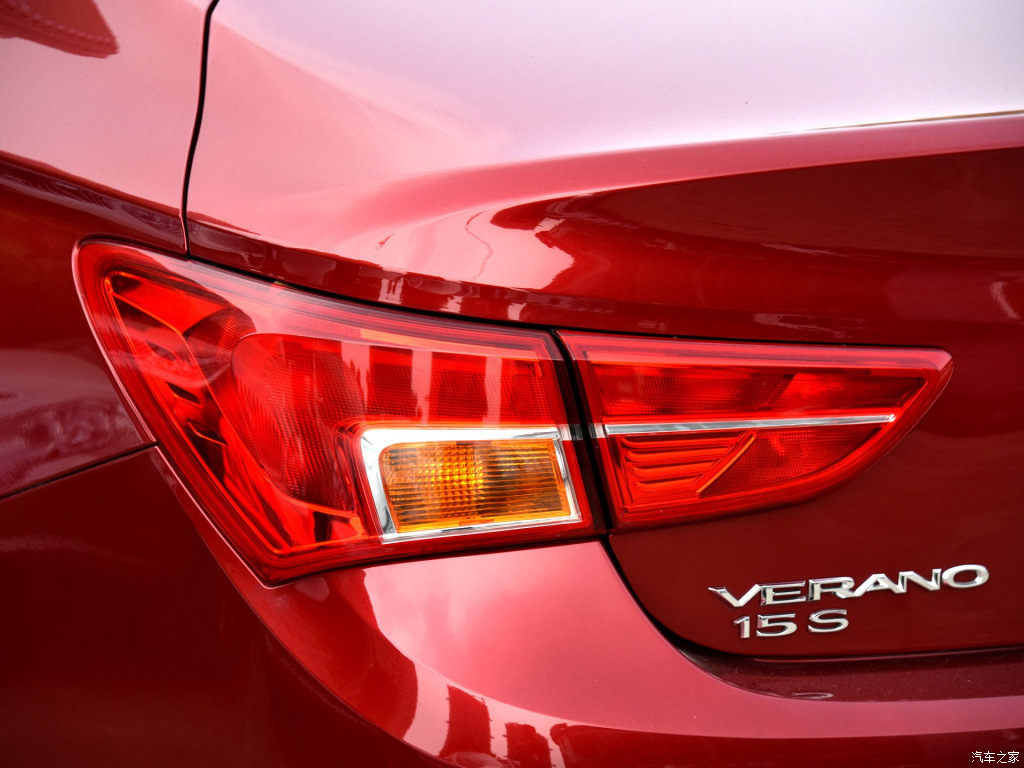 适用于别克威朗后尾灯15 16 17款 威朗尾灯总成刹车灯罩后灯