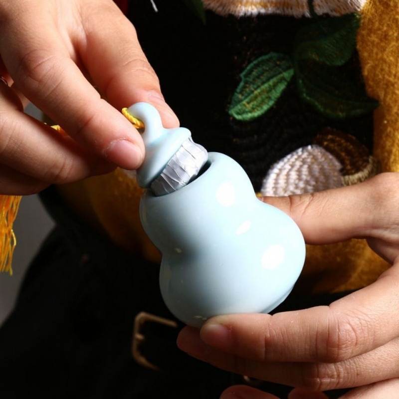 瓷瓶陶瓷小葫芦药瓶小小号迷你茶叶香粉古代药丸密封罐礼盒装
