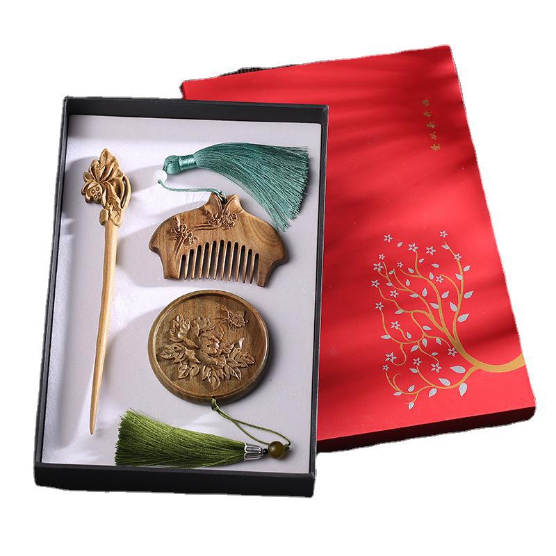 comb + hairpin + round mirror gift box set three-piece set exquisite creative holiday gifts spot live supply