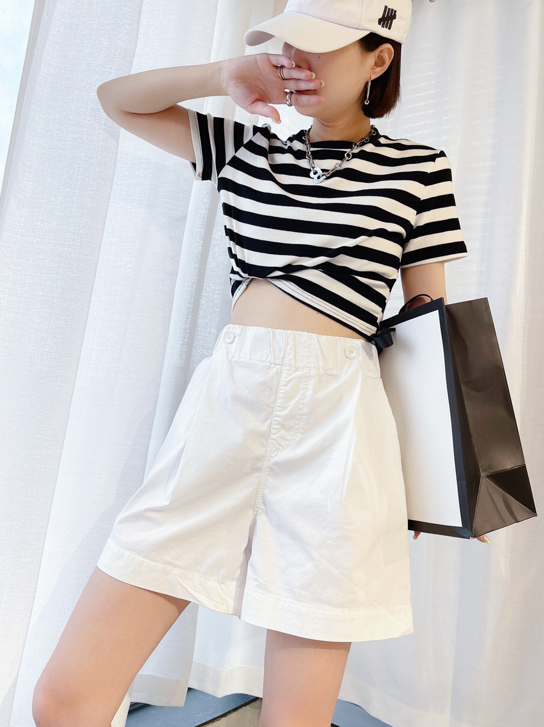 纯白色短裤女夏季宽松大码显瘦松紧腰阔腿休闲短裤a字热裤潮百搭