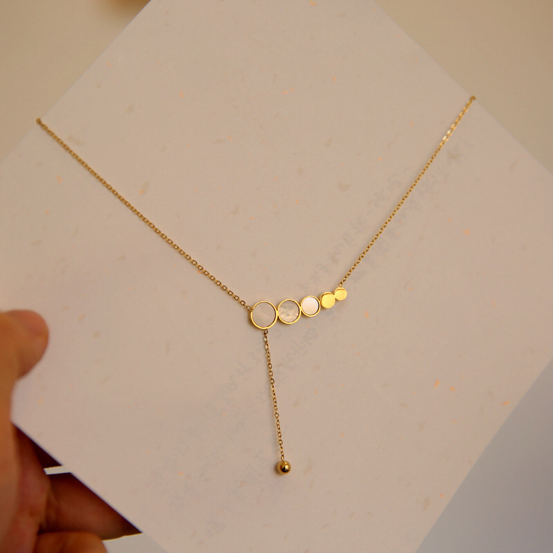 2021新款贝母项链女钢项链欧美时尚黄金色ins潮简约冷淡风锁骨链