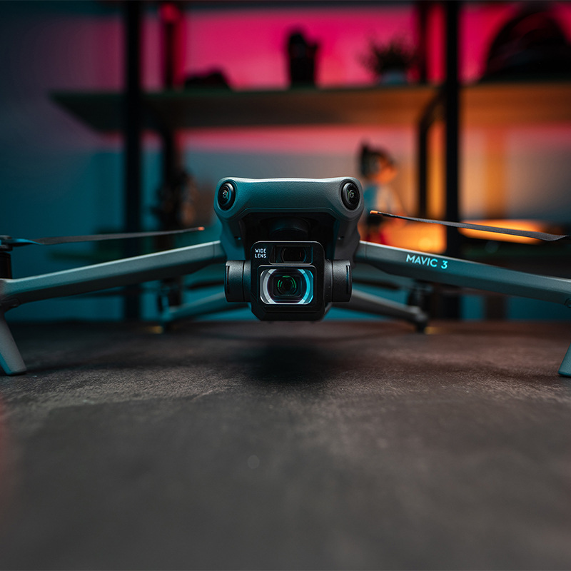 无人机dji大疆mavic御3无人机宽荧幕变形镜头电影蓝炫光拉丝滤镜