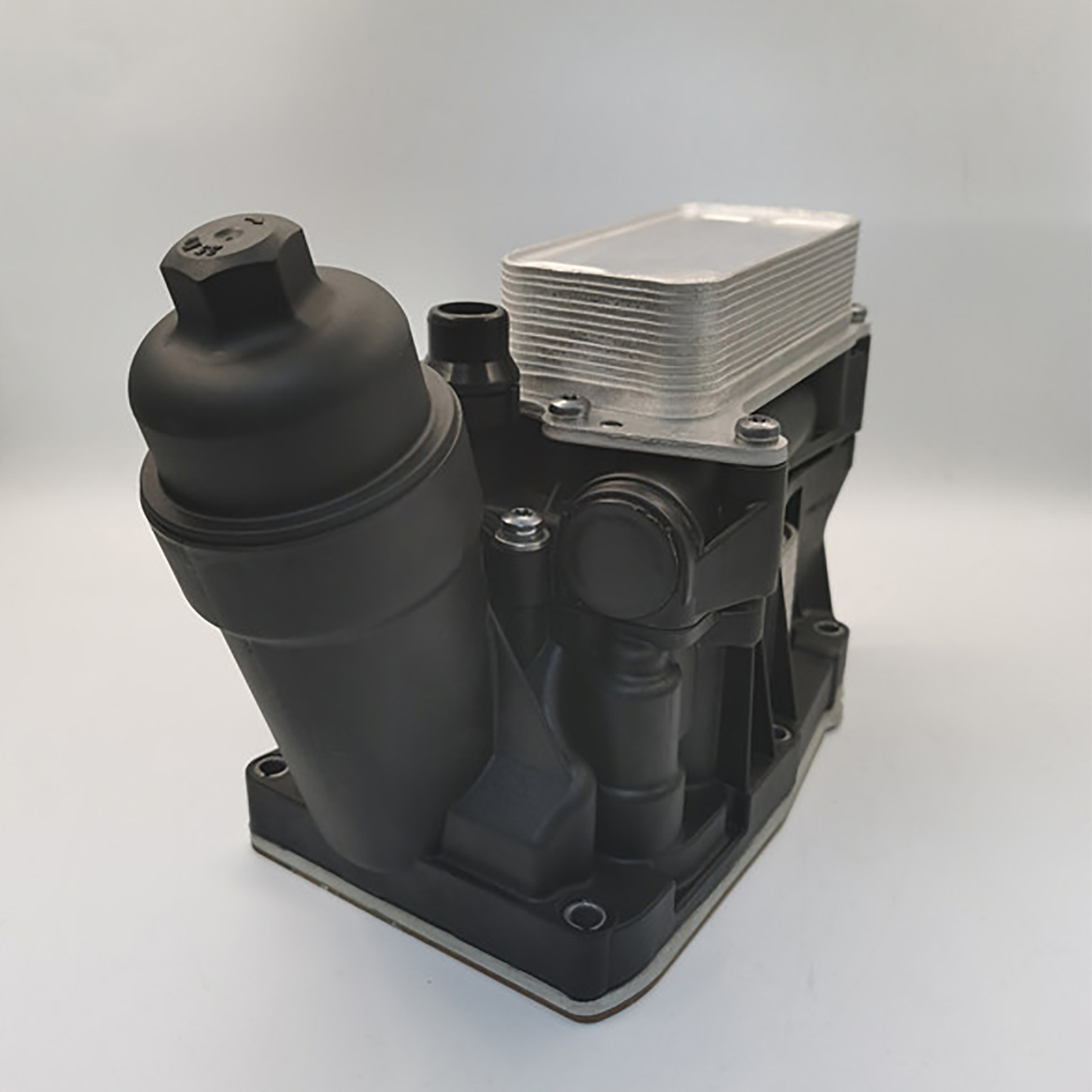 适用于宝马e90e91 发动机滤清器底座 机油滤清器总成 11428507697