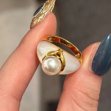 S925纯银天然真多麻珍珠贝母戒指女百搭珍珠镶嵌小众轻奢原创设计