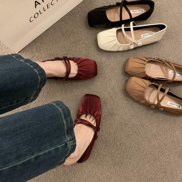 复古方头高级感丝绒红色玛丽珍鞋配裙子温柔晚风奶奶鞋平底单鞋女