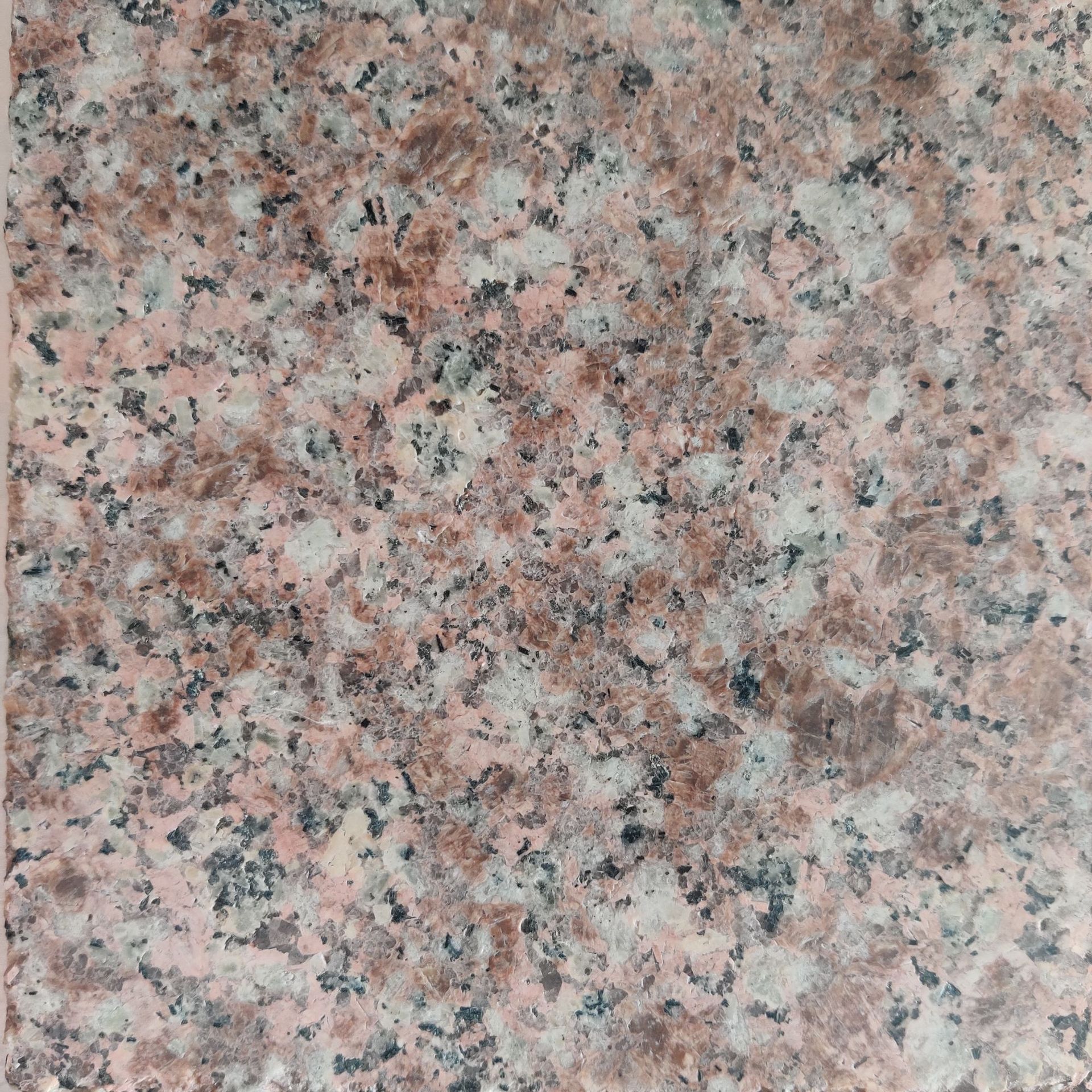 桃花红安溪红火烧板花岗岩荔枝面黄锈石黄金麻路沿石材地铺地砖