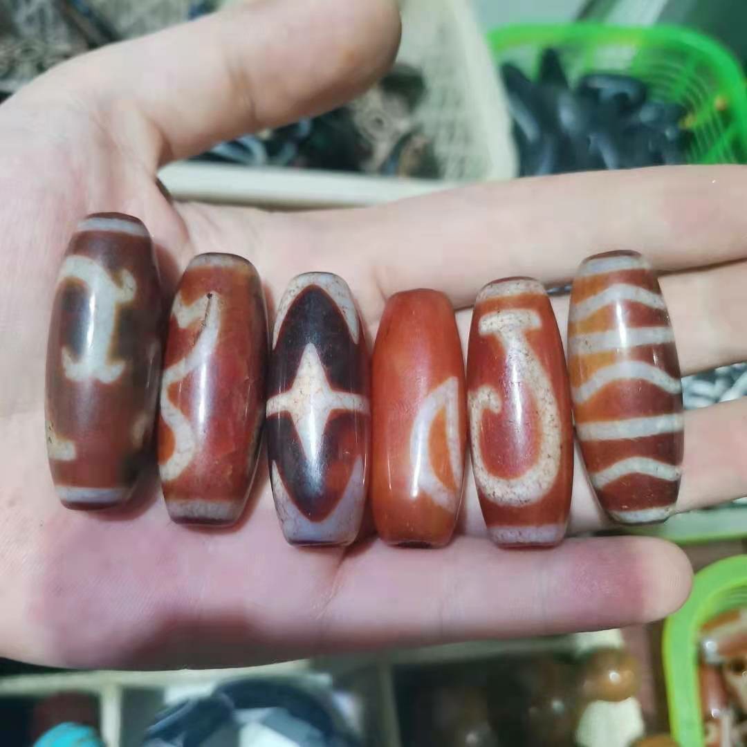 直播热推天原红肉龙纹血丝玛瑙天珠稀有多图案色泽圆润时尚大方a