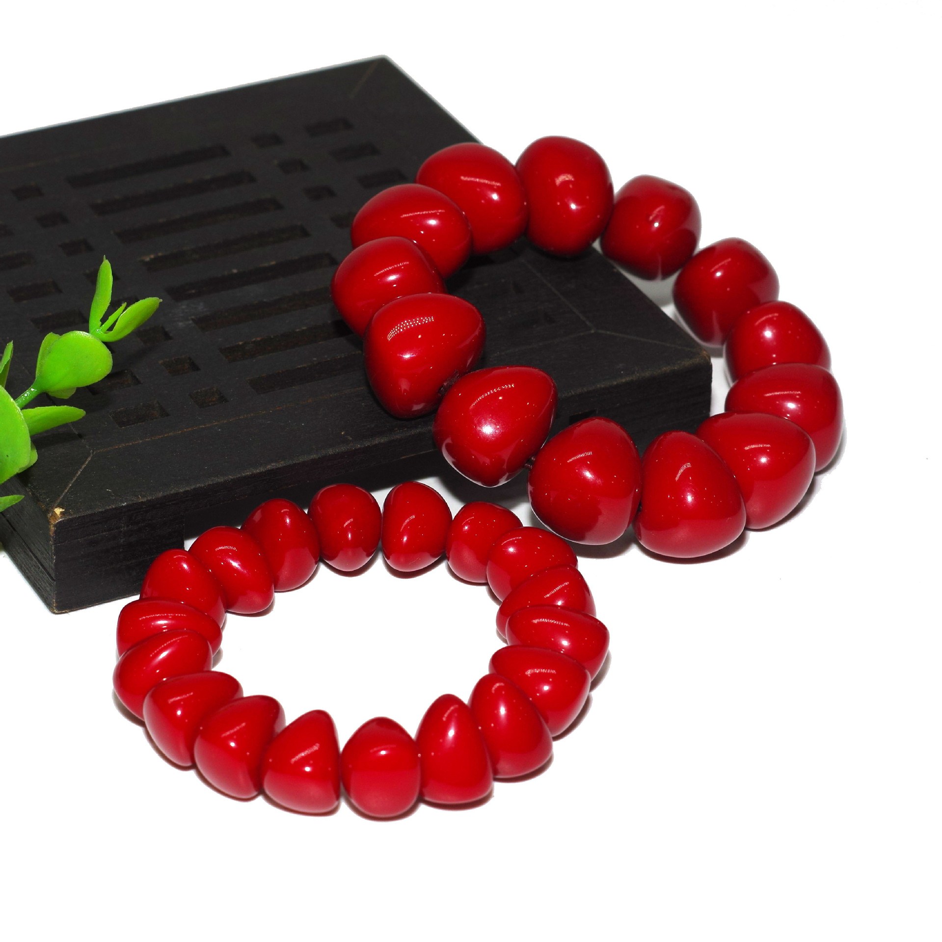 合成红珊瑚 随形手链 琥珀蜜蜡手串 男女款时尚手链