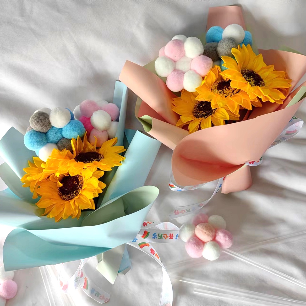 新款61儿童节仿真向日葵小毛球卡通小花束幼儿园学校毕业活动礼物