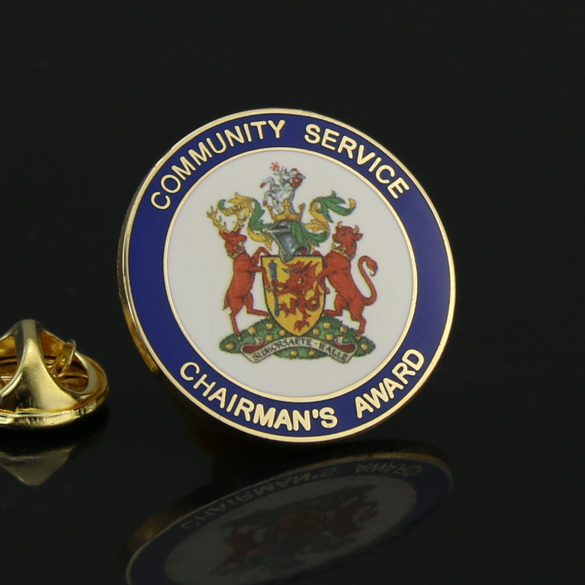 厂家直销国潮动漫金属徽章 烤漆闪粉滴胶胸针 滴塑葱粉合金徽章