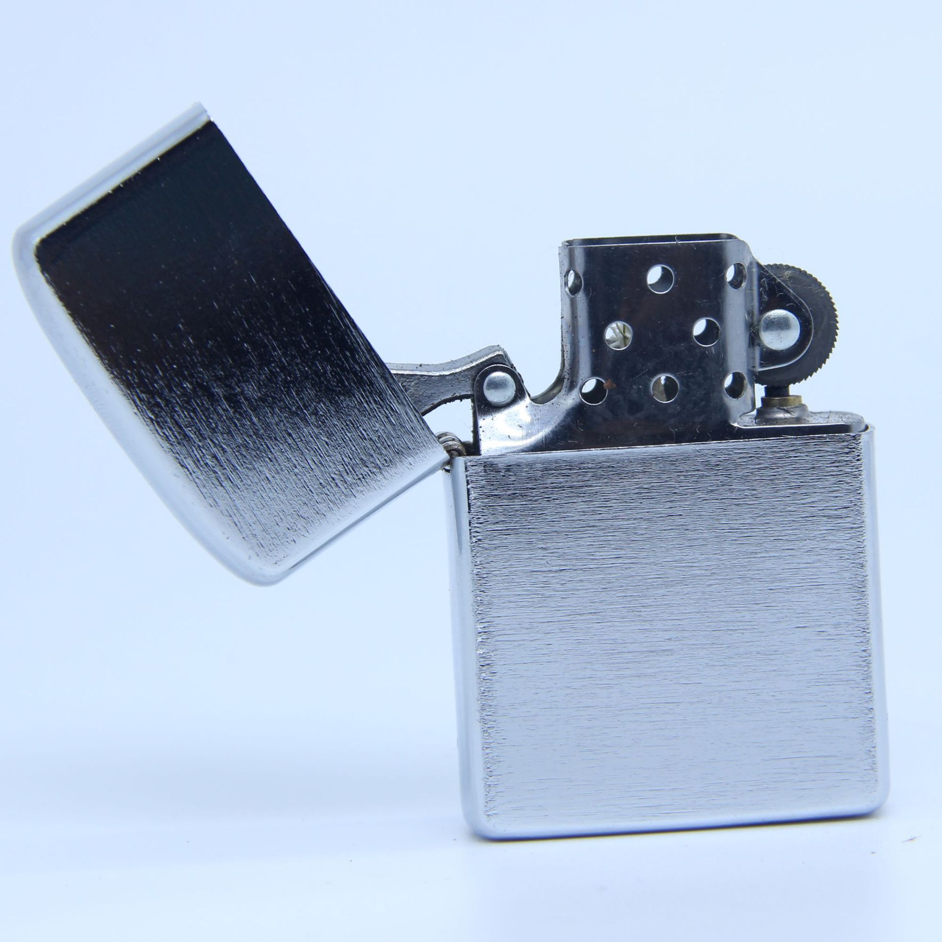 银拉丝砂轮煤油机广告礼品定制logo赠品刻字燃油火机厂家直销批发