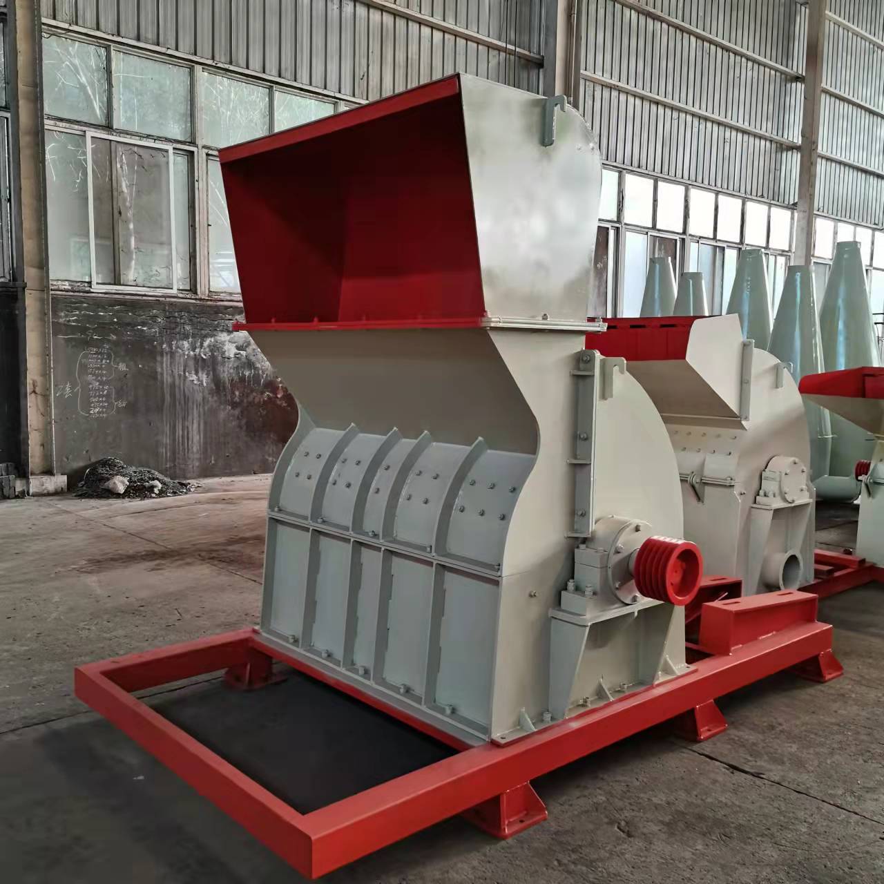 大型木材锯末粉碎机大型木头粉碎机大型边角料锯末粉机