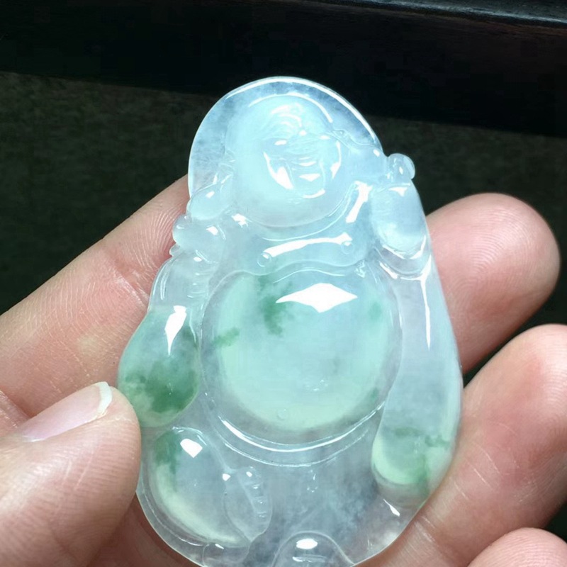 天然a货翡翠 有种有色透亮起光细腻胶感高冰种飘花布袋佛笑佛吊坠