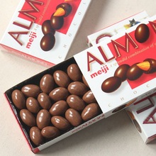 日本进口 小零食巧克力明治MEIJI杏仁夹心巧克力榛仁