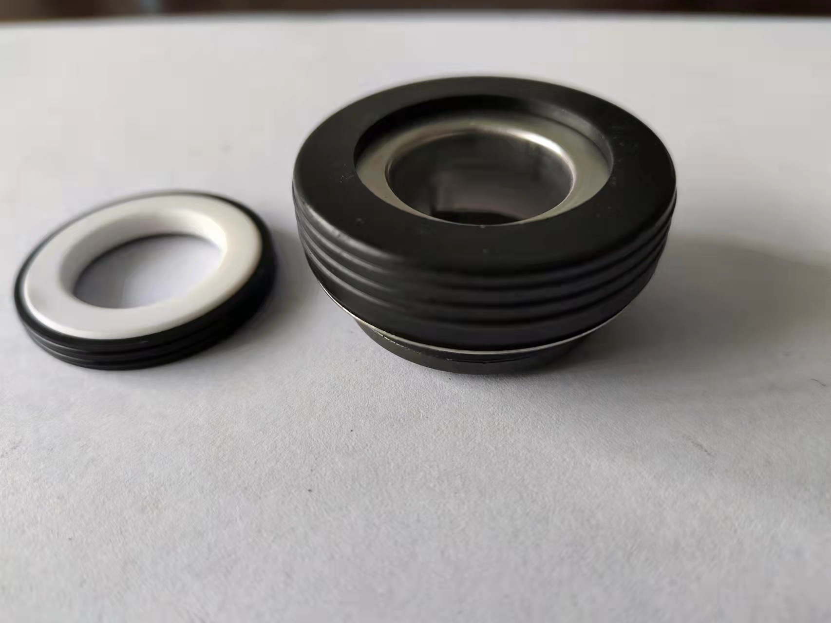 发动机水泵水封