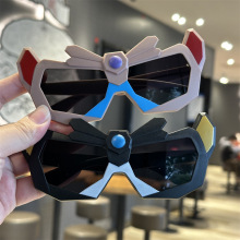 新款儿童太阳镜机甲人造型儿童墨镜汽车人宝宝防晒眼镜跨境热销款