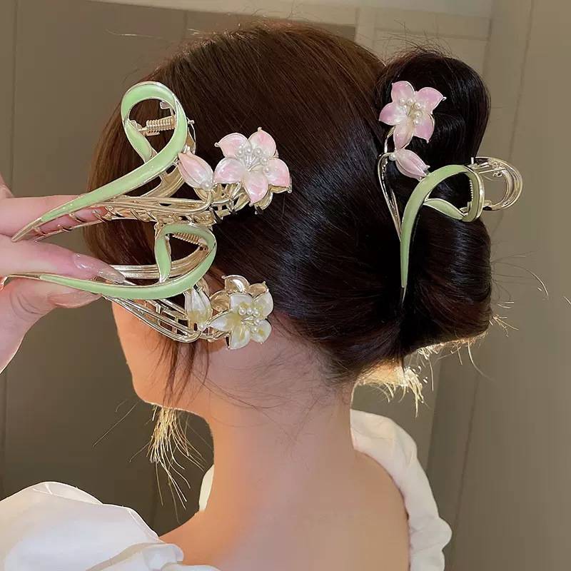 Spring 2023 New Trendy Flower Barrettes Women's Fresh Sweet Back Head Hair Updo Holder Gap Former Red Hair Accessories Wholesale