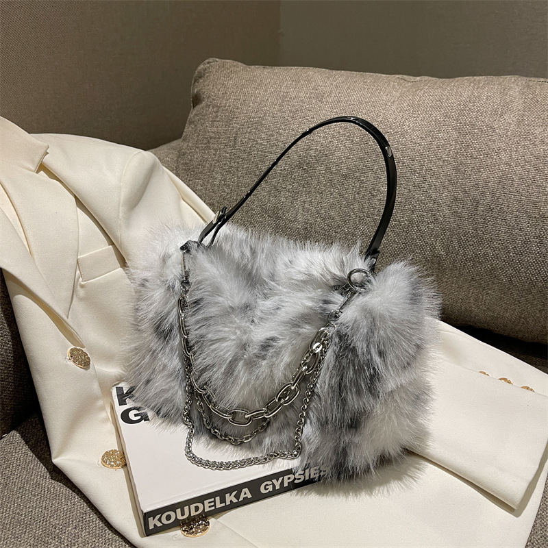 Winter Fashion Minority Design Furry Bag Women's 2022 New Advanced Texture Plush All-Matching Shoulder Messenger Bag