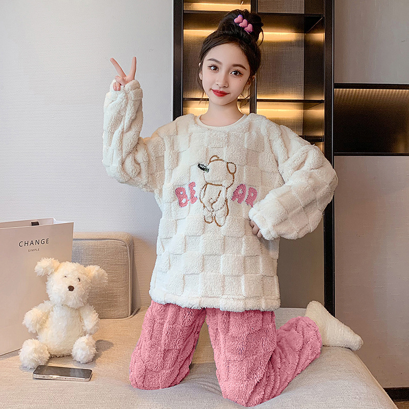 2023 winter new girls‘ flannel daini bear cartoon pajamas children‘s middle and big children‘s home wear