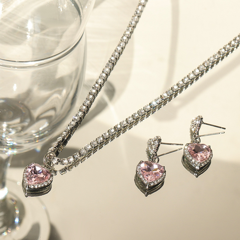 Pink Diamond Loving Heart Zircon Necklace Set Light Luxury Full Diamond Sweet Cool Hot Girl Style Clavicle Chain Earrings Ear Pins Set